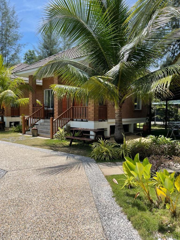 Casa Tanjung Jara Hotell Dungun Eksteriør bilde
