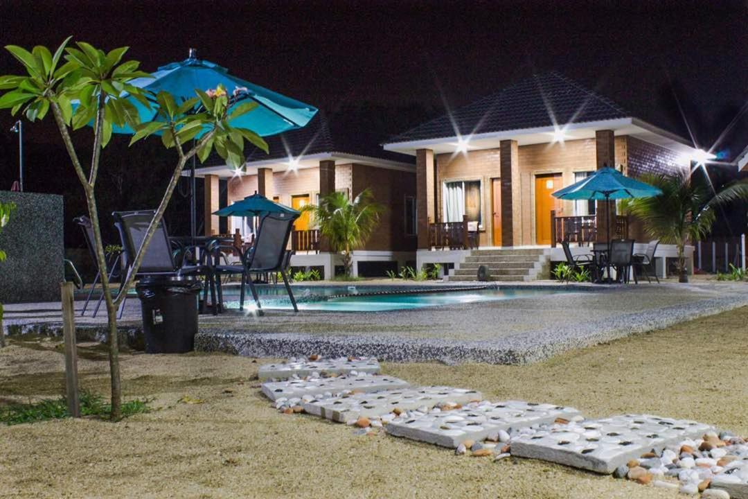 Casa Tanjung Jara Hotell Dungun Eksteriør bilde